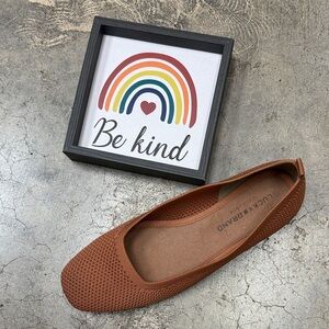 Lucky Brand Women's Tan Loafers